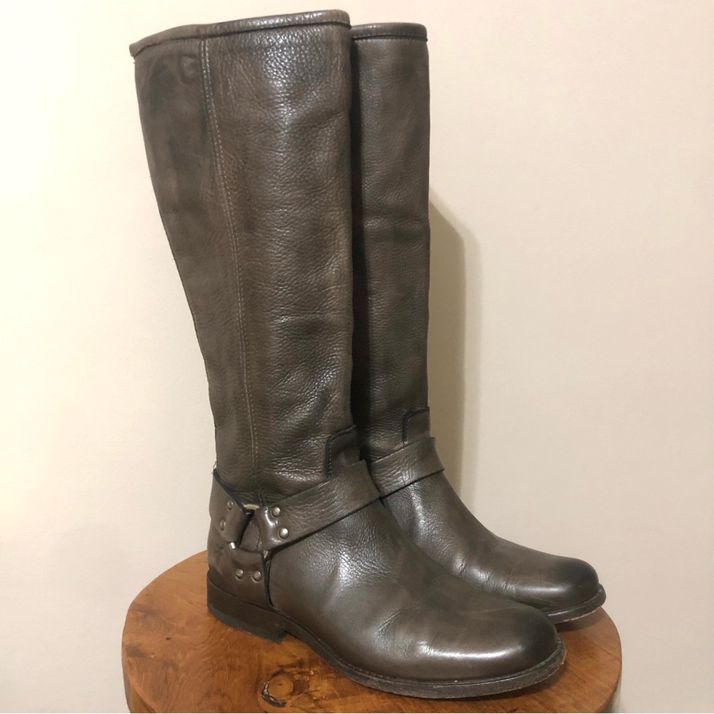 Frye Phillip Harness Leather Boots - Taupe 7